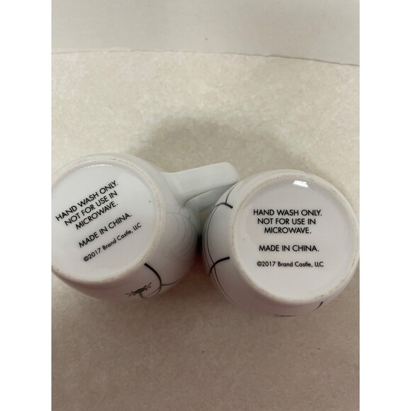 Spiderweb With Spiders  Set Of 2 White Mugs Halloween Spider Arachnoid - Picture 8 of 8